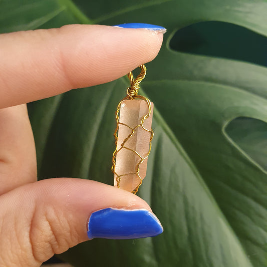 Clear Quartz Pendant: Enhance Clarity, Balance, and Energy